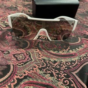Burberry sunglasses